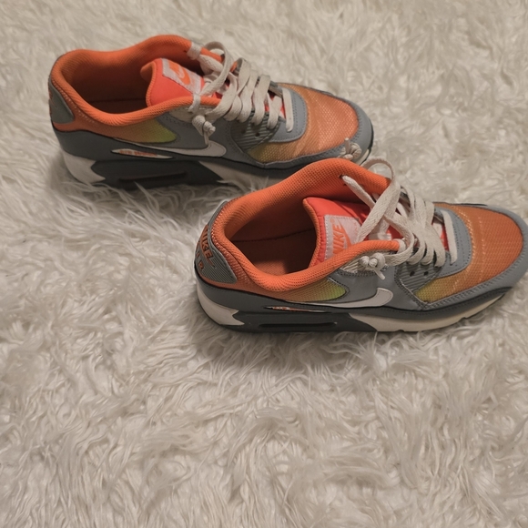 Nike Air Max 90 Orange and Gray Shoes - Picture 6 of 8